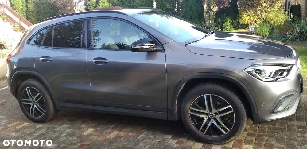 Mercedes-Benz GLA - 1