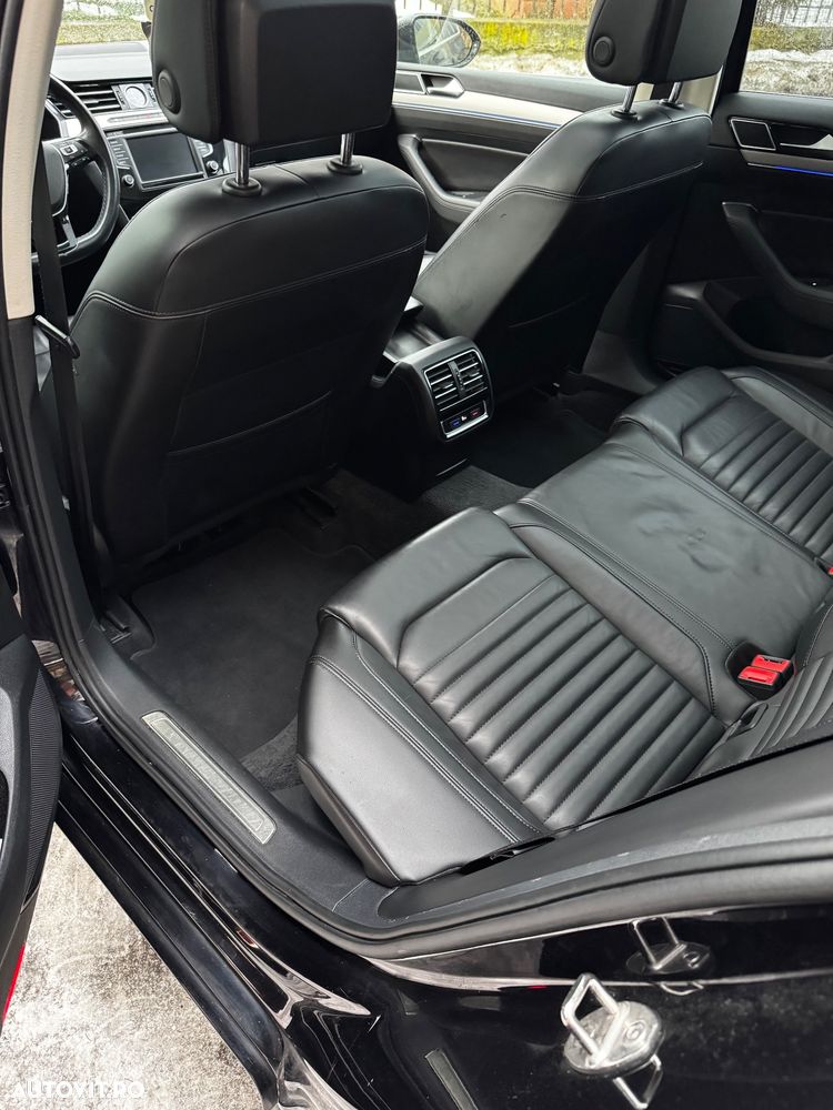 Volkswagen Passat - 8