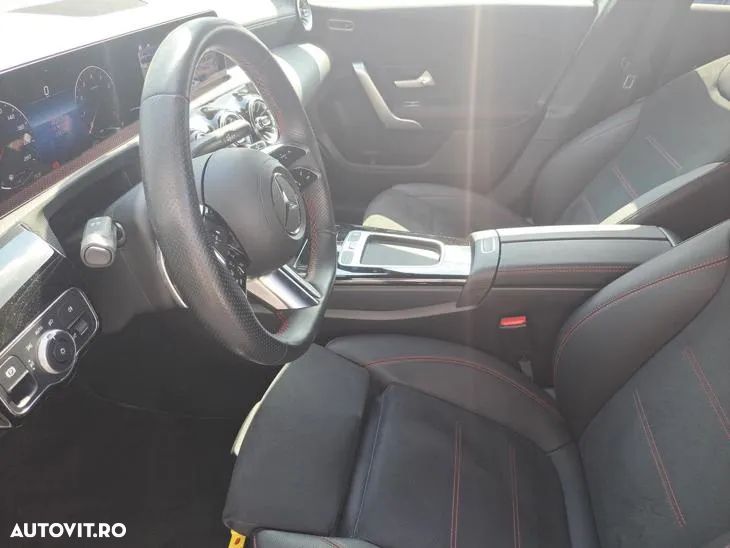 Mercedes-Benz A 200 7G-DCT AMG Line - 13