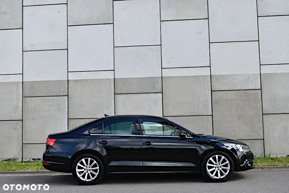 Volkswagen Jetta - 10