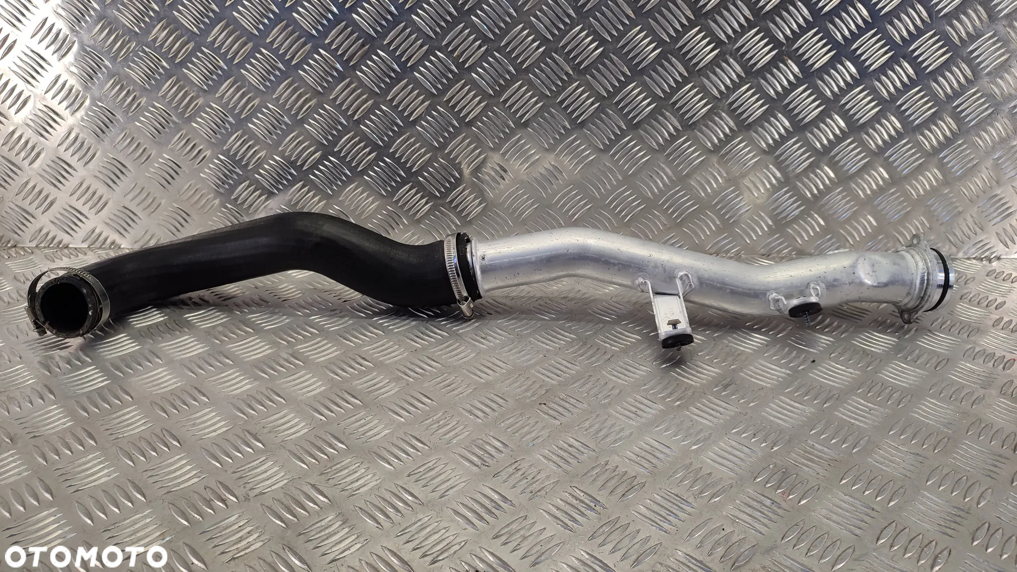 VW TOUAREG 7P CAYENNE 10-18R RURA PRZEWOD WAZ INTERCOOLERA 3.0 7P0145762 A 7P0145737 - 2