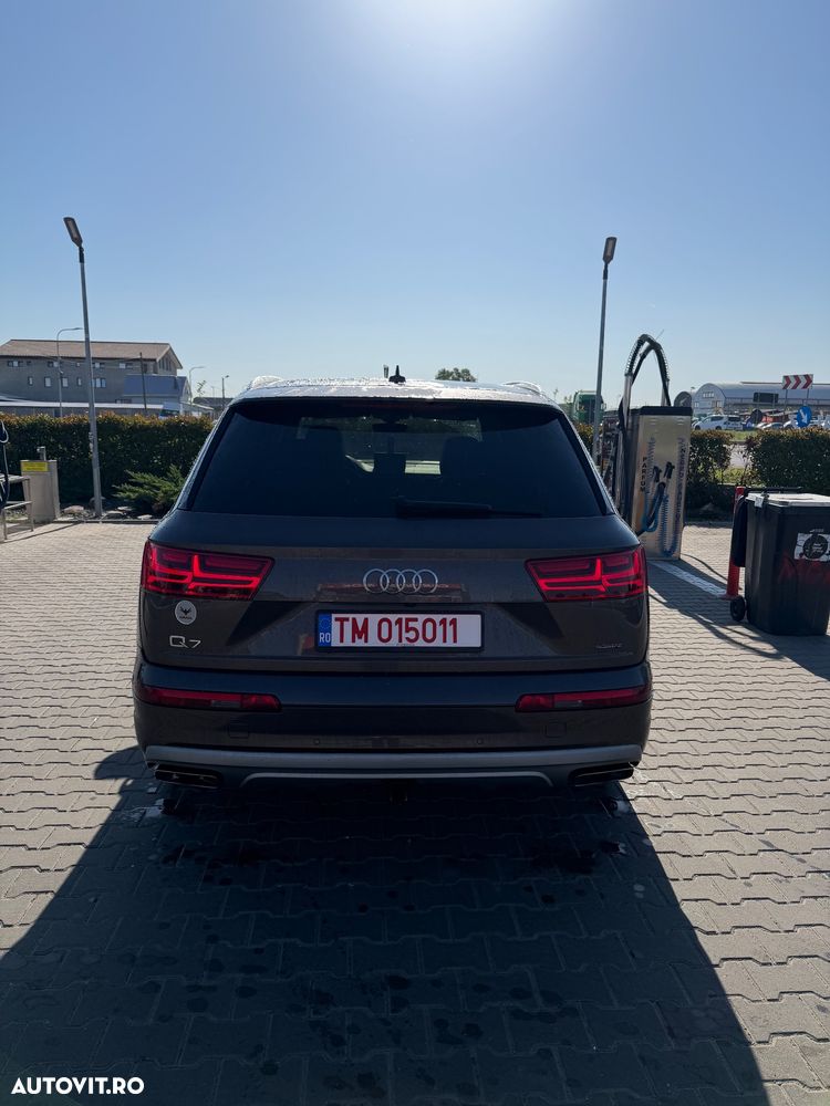 Audi Q7 - 5
