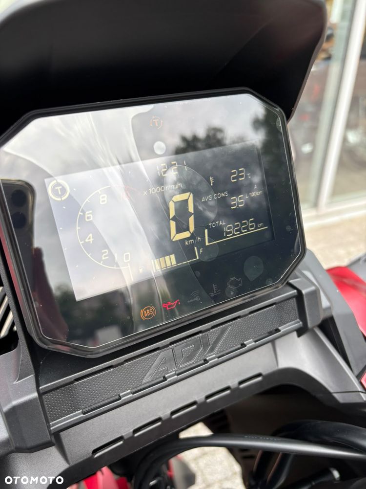Honda ADV350 - 9