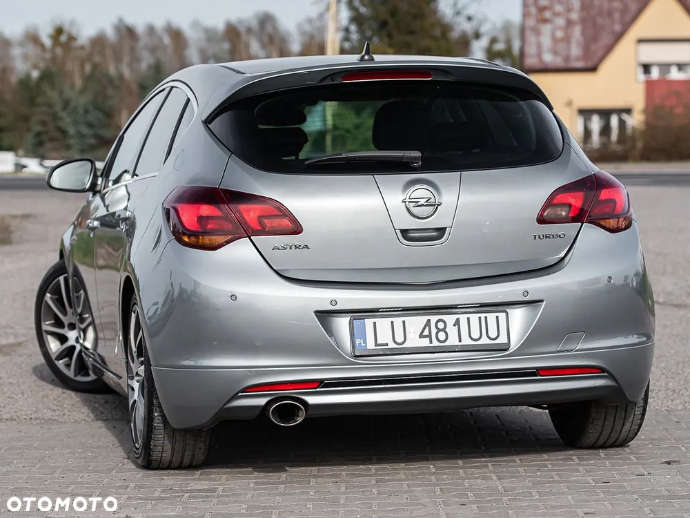 Opel Astra 1.4 Turbo Sport - 2