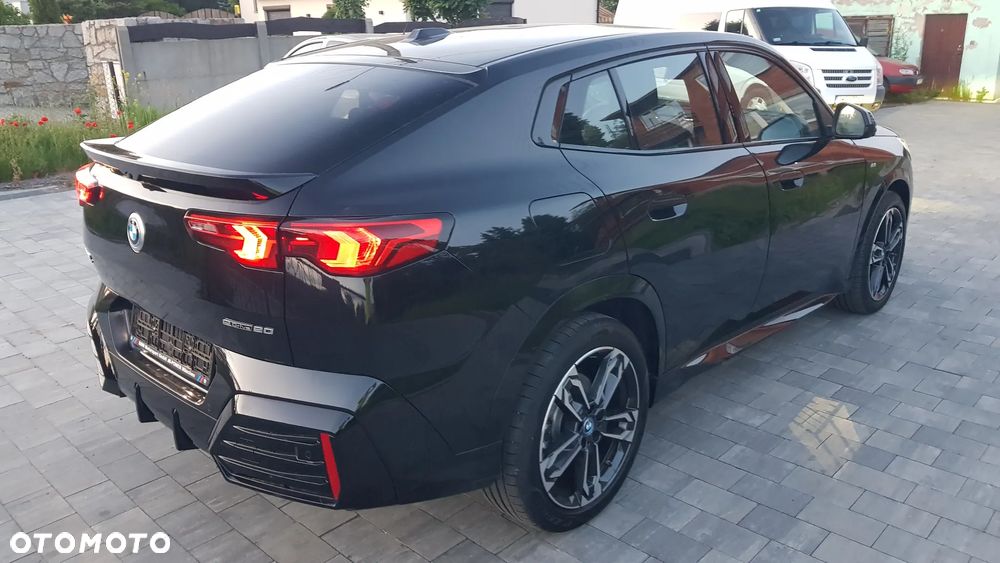BMW iX2 - 38