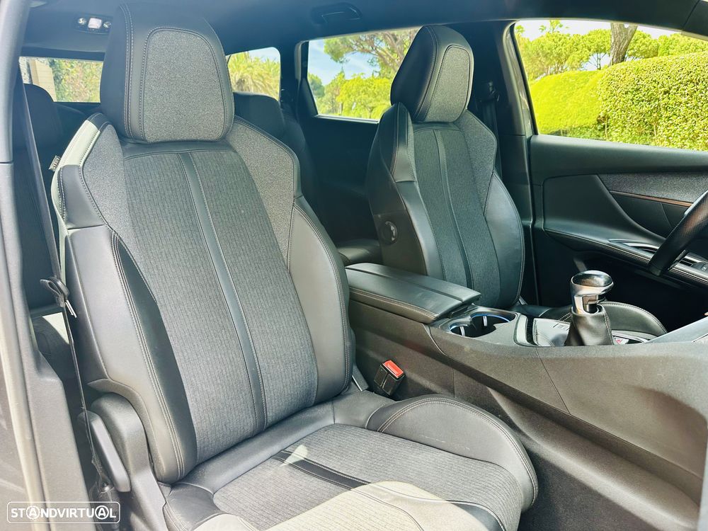 Peugeot 5008 1.5 BlueHDi GT Line - 25