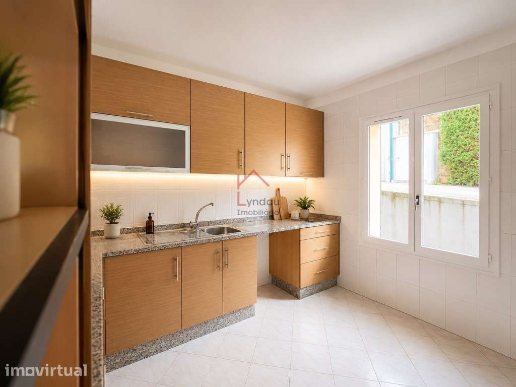 T3 Andar Moradia Ronfe Guimarães - Grande imagem: 2/18