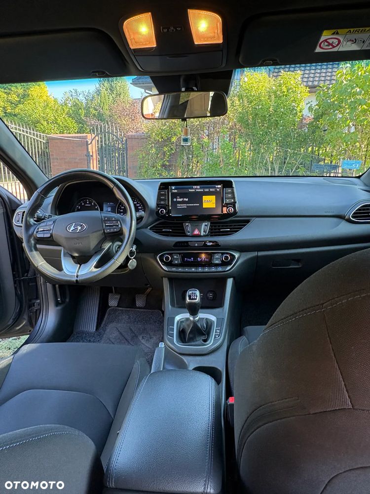Hyundai i30 1.4 GO Plus - 10