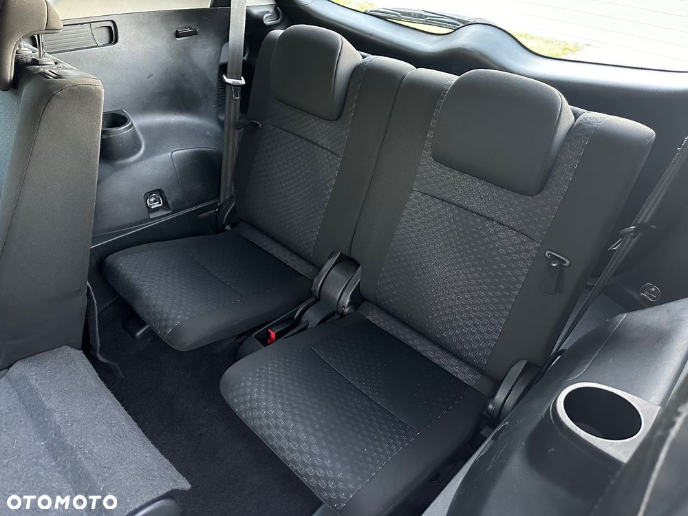 Toyota Verso 2.0 D-4D 2010 7os - 8