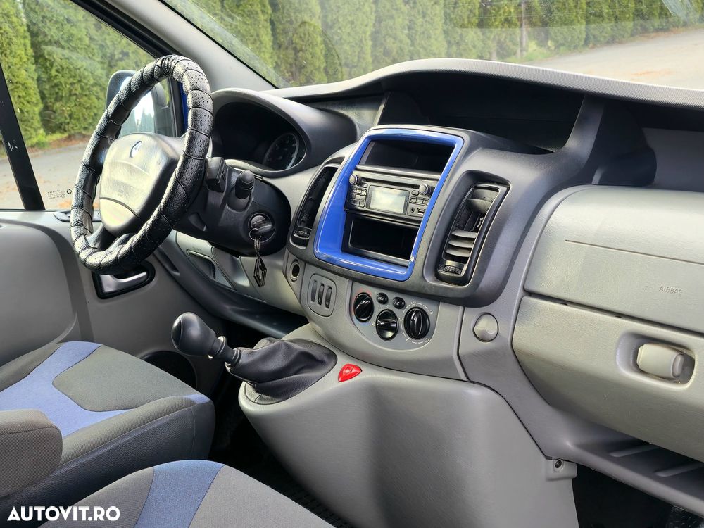 Renault Trafic Grand Passenger L2H1 Authentique - 11