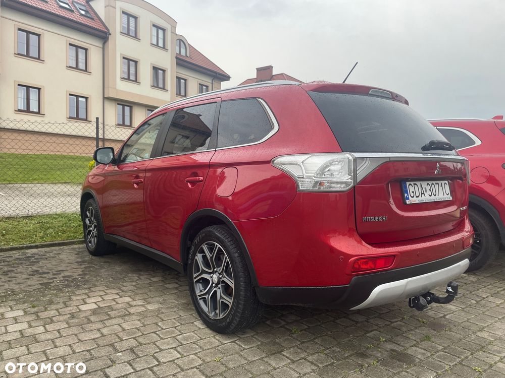 Mitsubishi Outlander 2.2 DID Intense + 4WD - 11