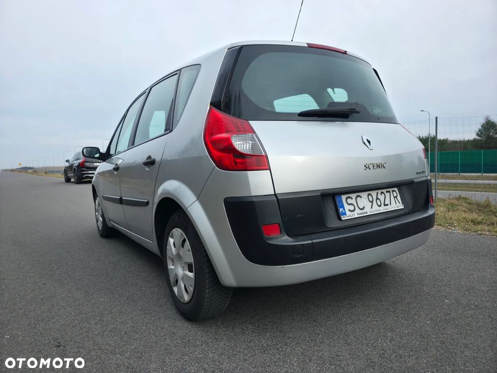 Renault Scenic 1.5 dCi Expression - 4