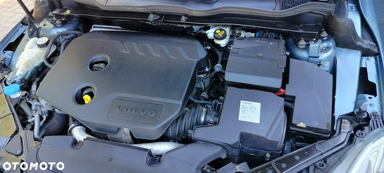 Volvo V40 D2 Momentum - 36