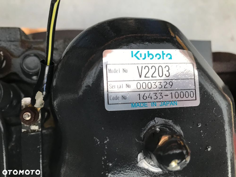 SILNIK kubota V2203 14000netto - 11