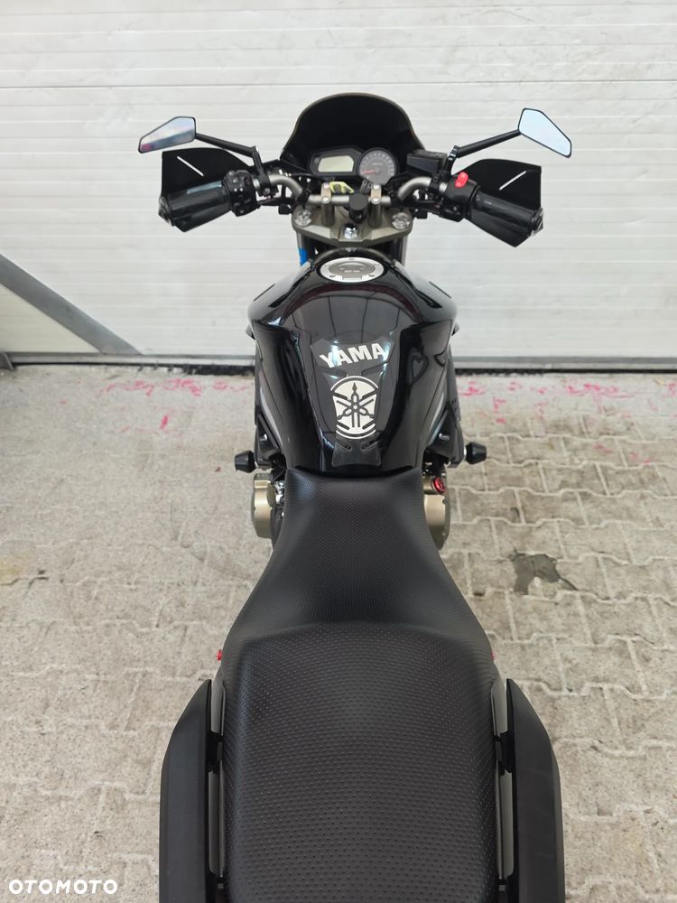Yamaha XJ - 30