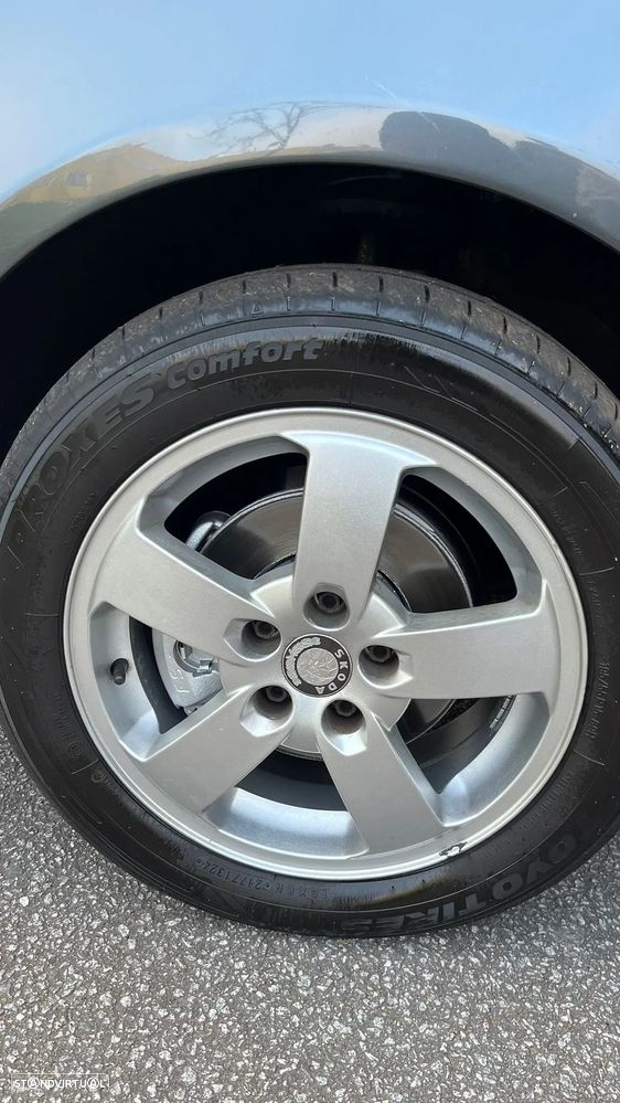 Skoda Roomster 1.2 Comfort - 16