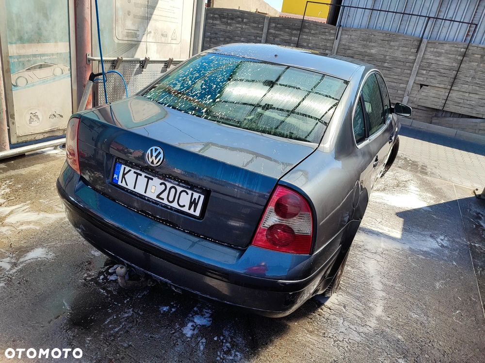 Volkswagen Passat 1.8T - 15