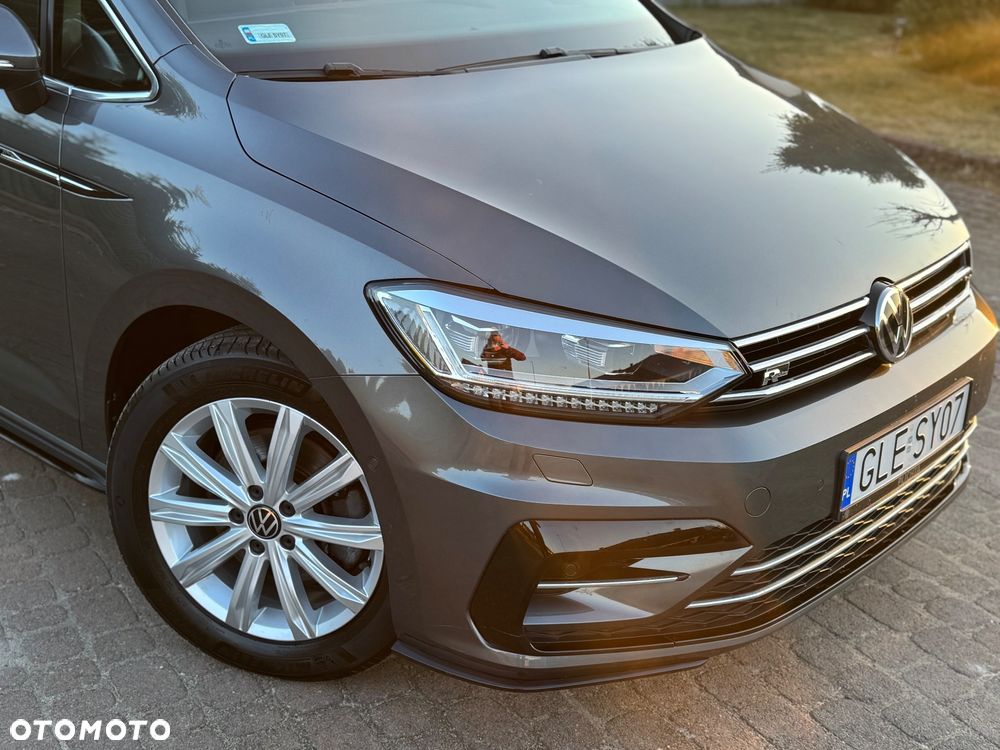 Volkswagen Touran - 10