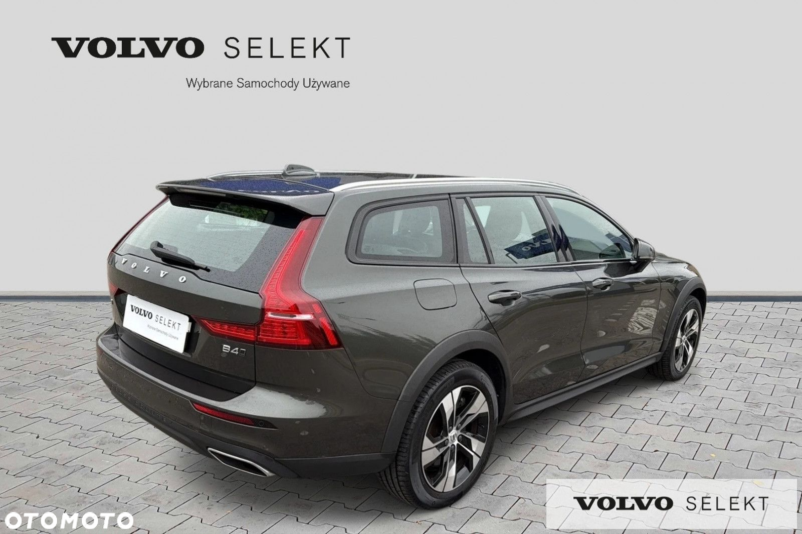 Volvo V60 Cross Country - 8
