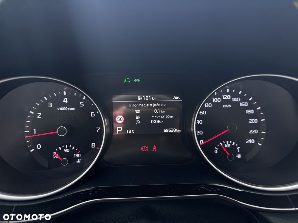 Kia XCeed 1.6 T-GDI Business Line DCT - 12