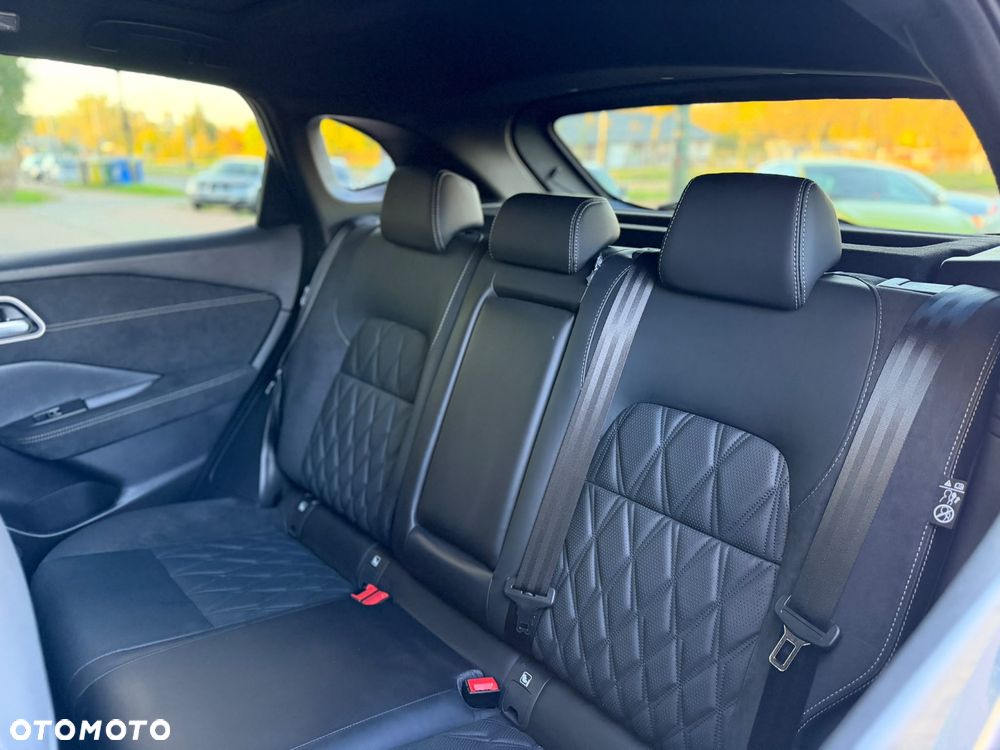 Nissan Qashqai - 25