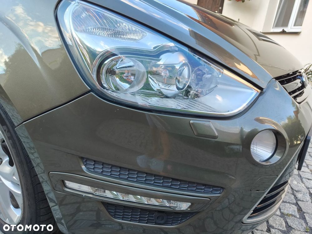 Ford S-Max 2.0 TDCi DPF Titanium X - 19