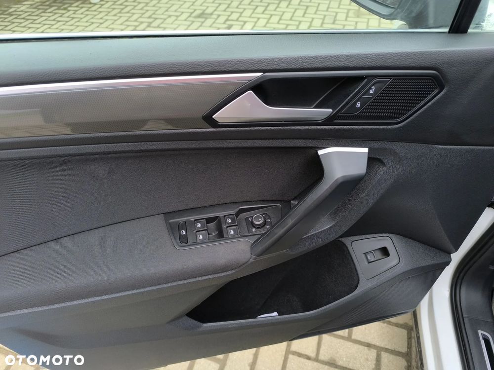 Volkswagen Tiguan 2.0 TDI SCR IQ.DRIVE - 14