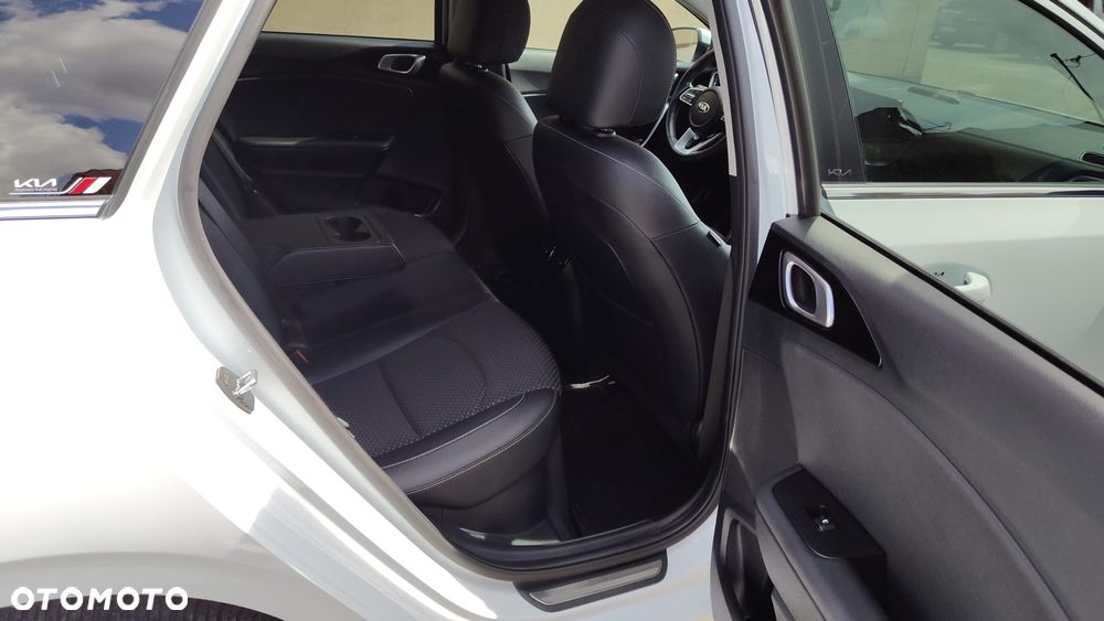 Kia Ceed 1.6 GDI PHEV Business Line DCT - 30