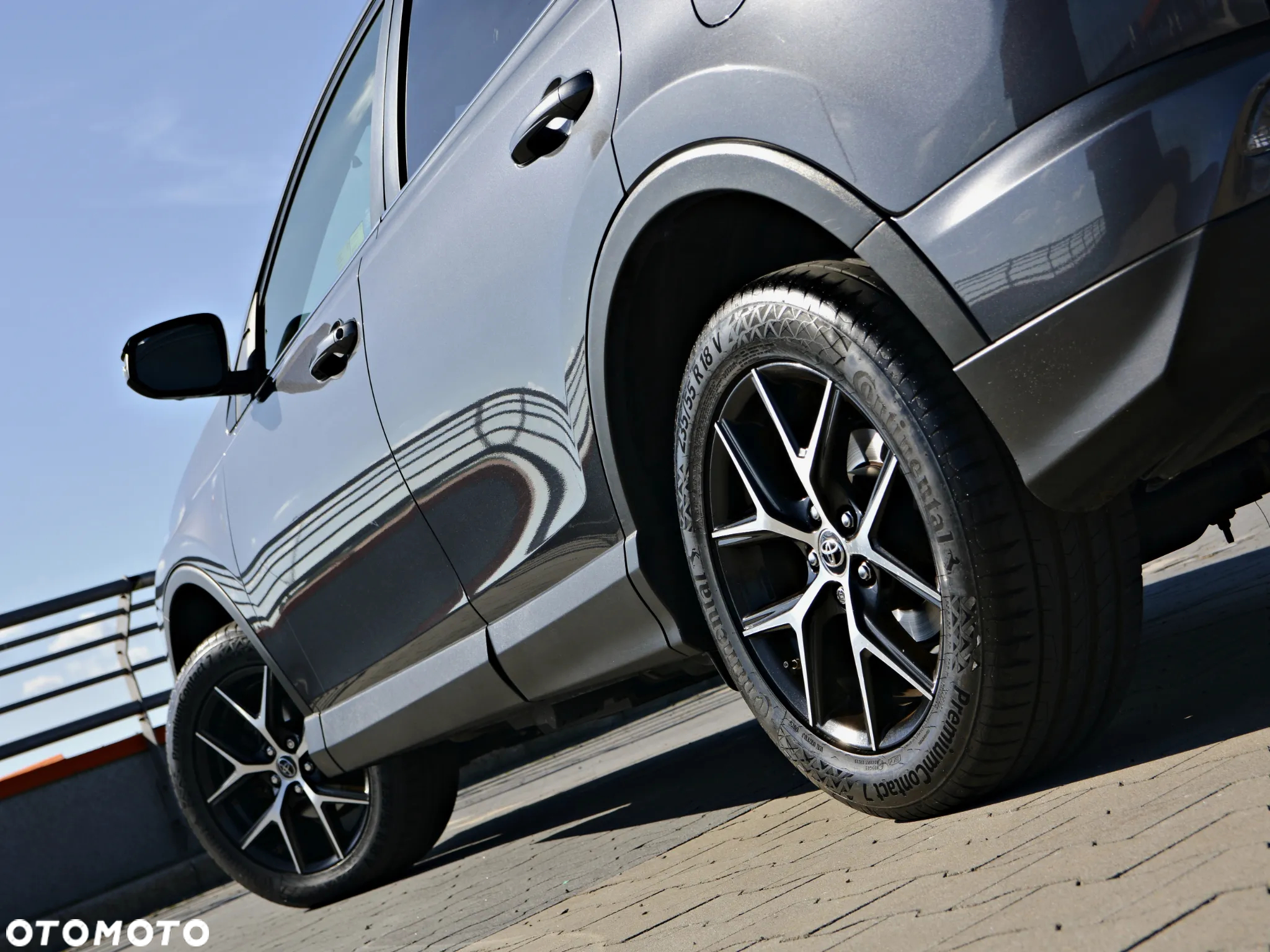 Toyota RAV4 - 11