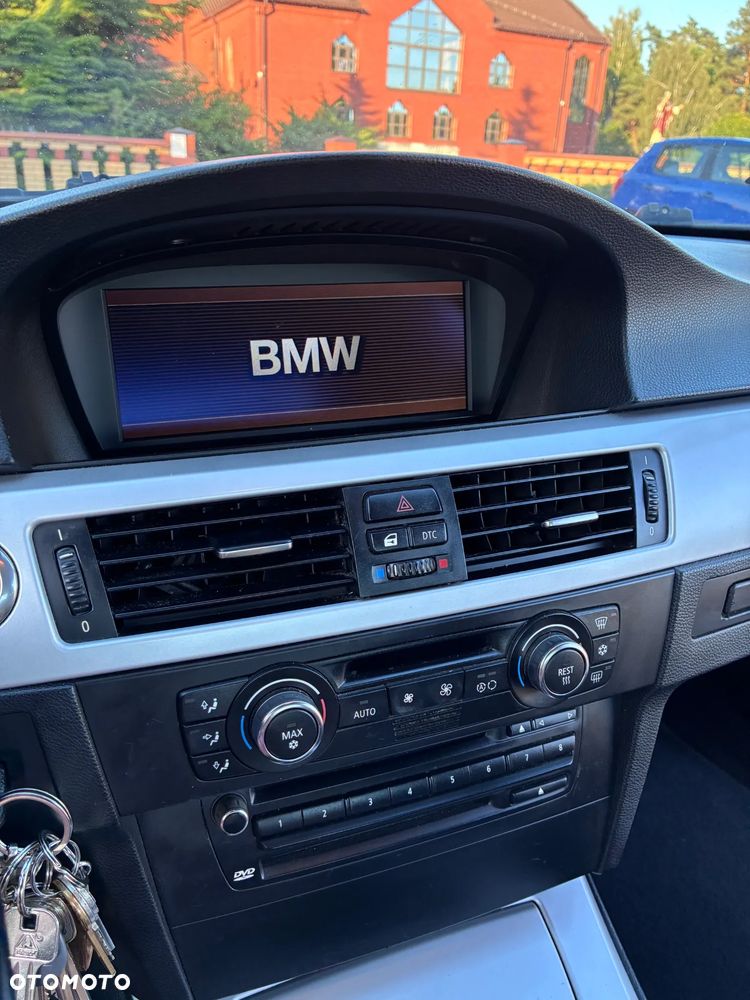 BMW Seria 3 325i - 18