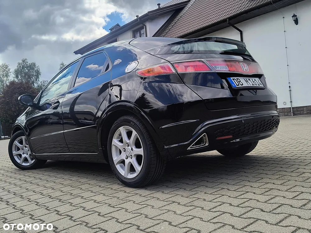 Honda Civic 1.8 Executive - 21