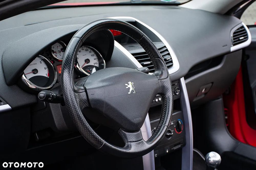 Peugeot 207 CC 150 THP Premium - 24