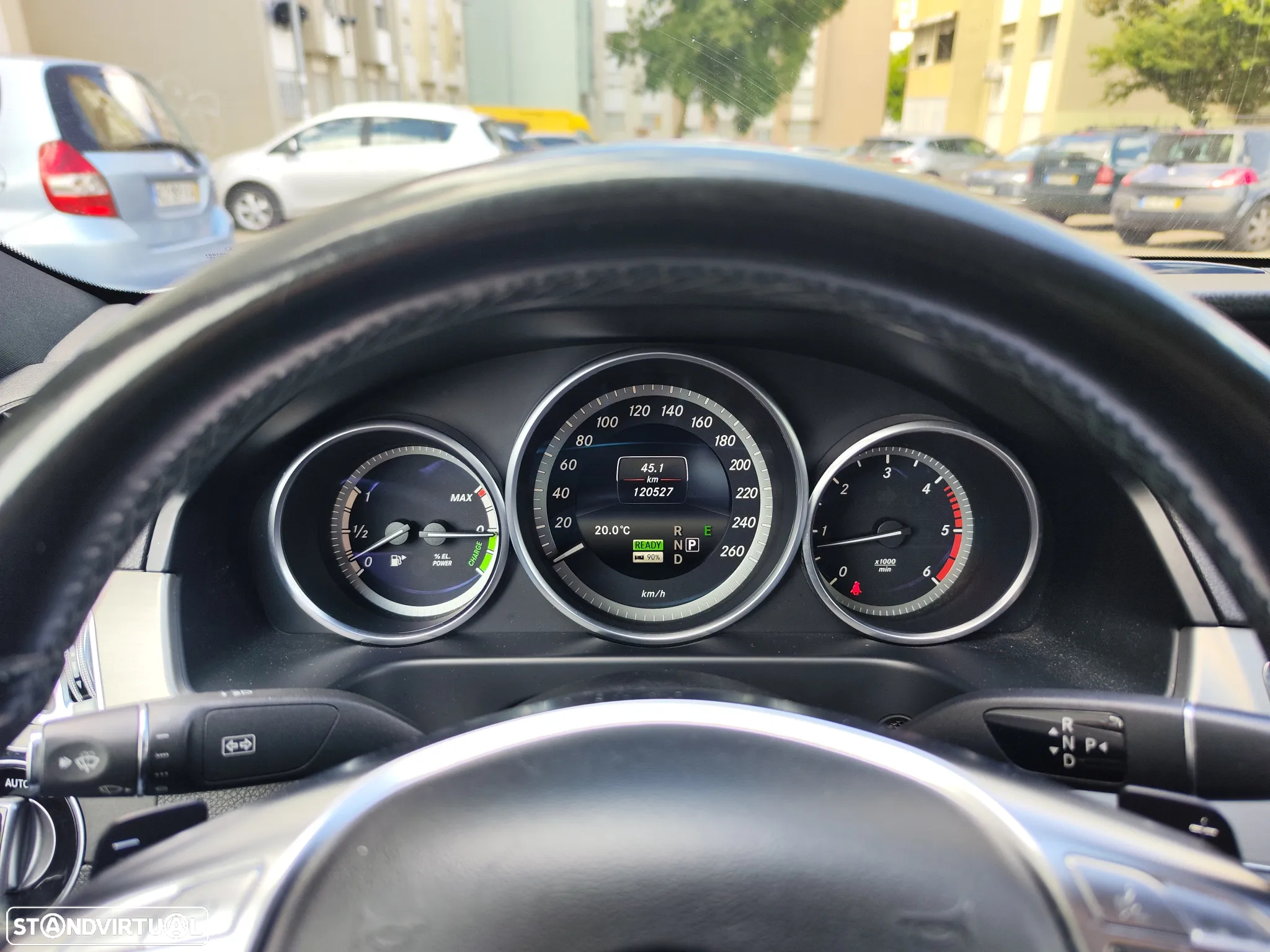 Mercedes-Benz E 300 Bluetec Hybrid Avantgarde - 29