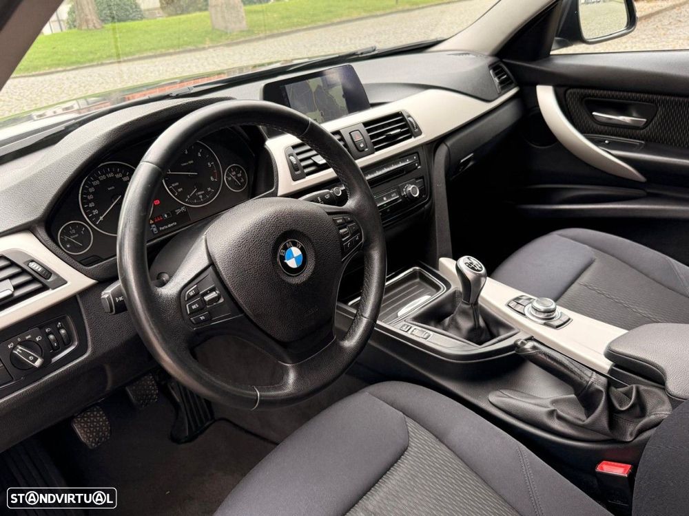 BMW 316 d Touring - 10