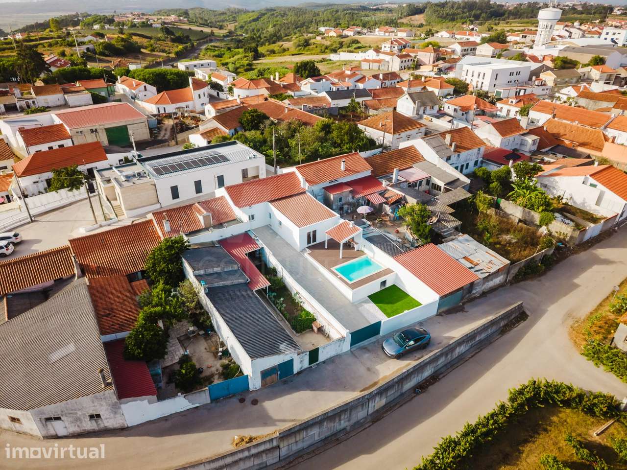 Moradia Geminada T3, Totalmente Remodelada - Grande imagem: 3/42