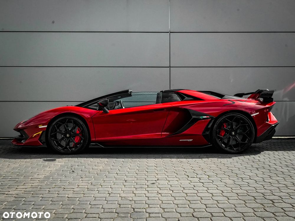 Lamborghini Aventador SVJ - 4