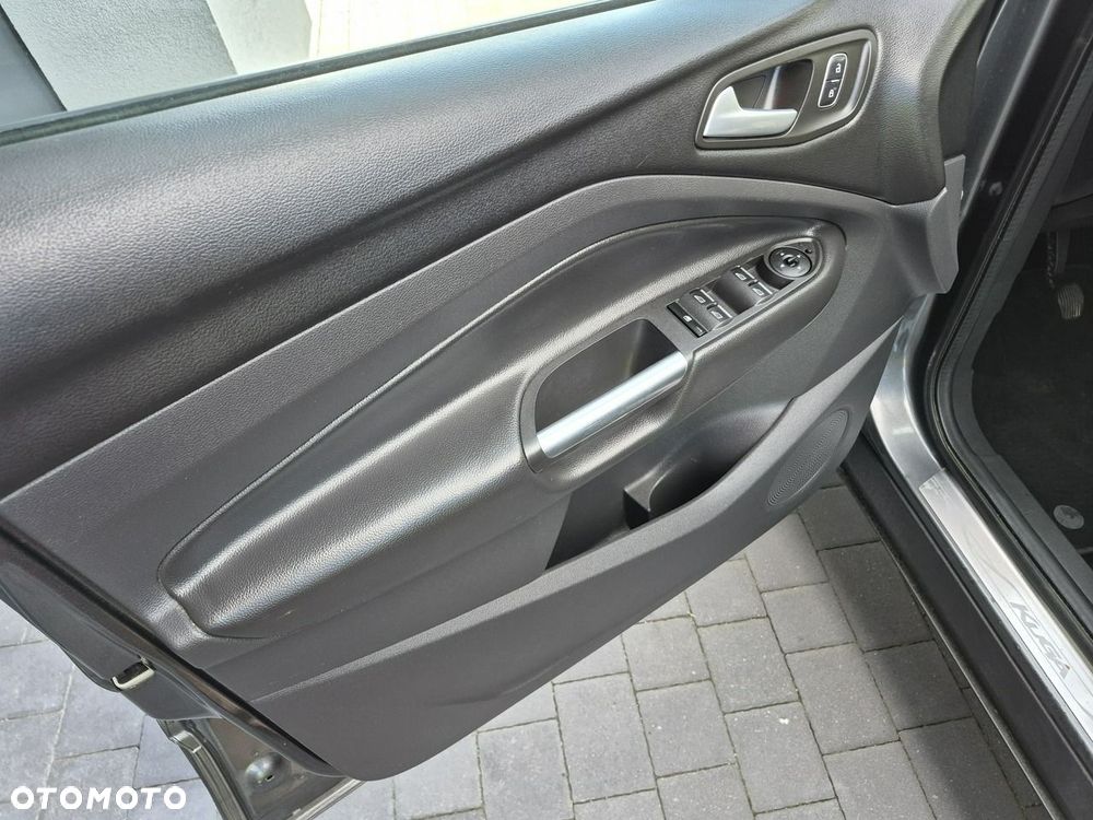 Ford Kuga - 15