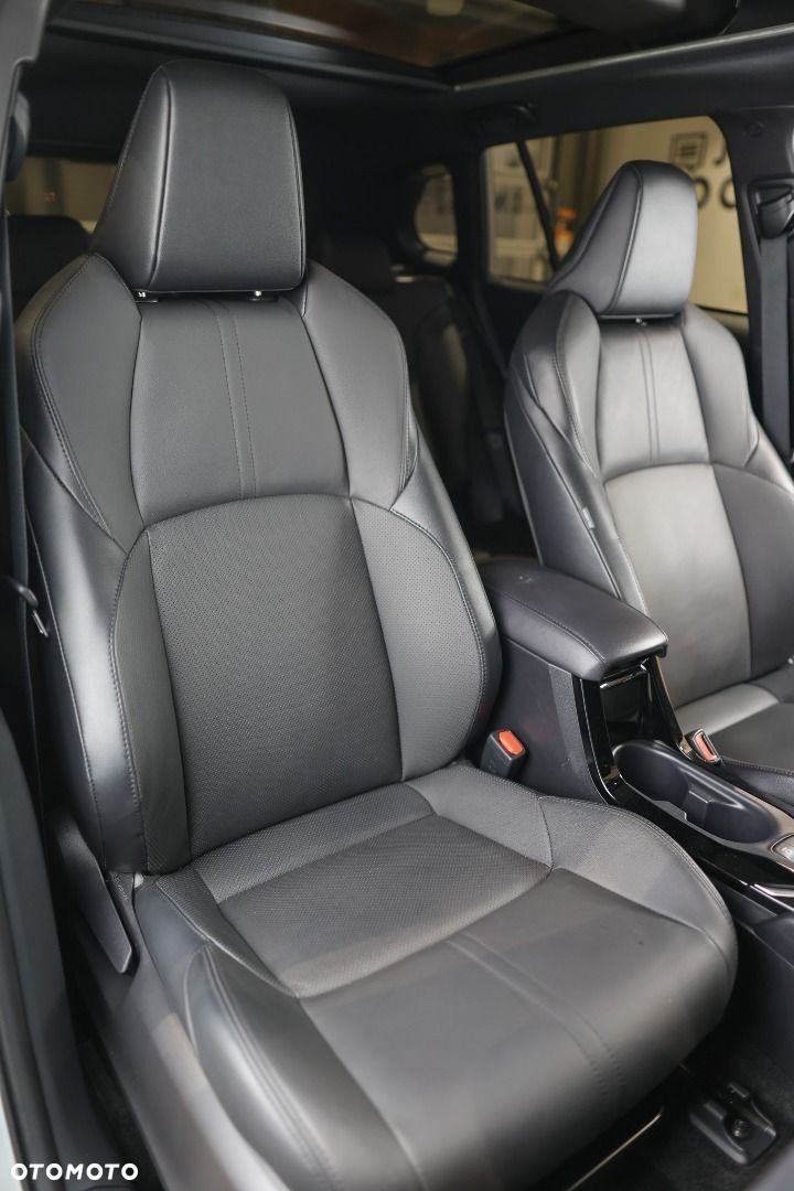 Toyota Corolla Cross - 17