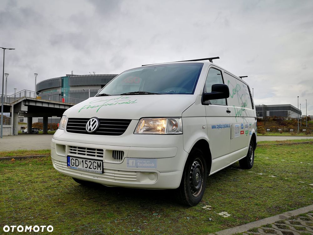 Volkswagen Transporter - 1