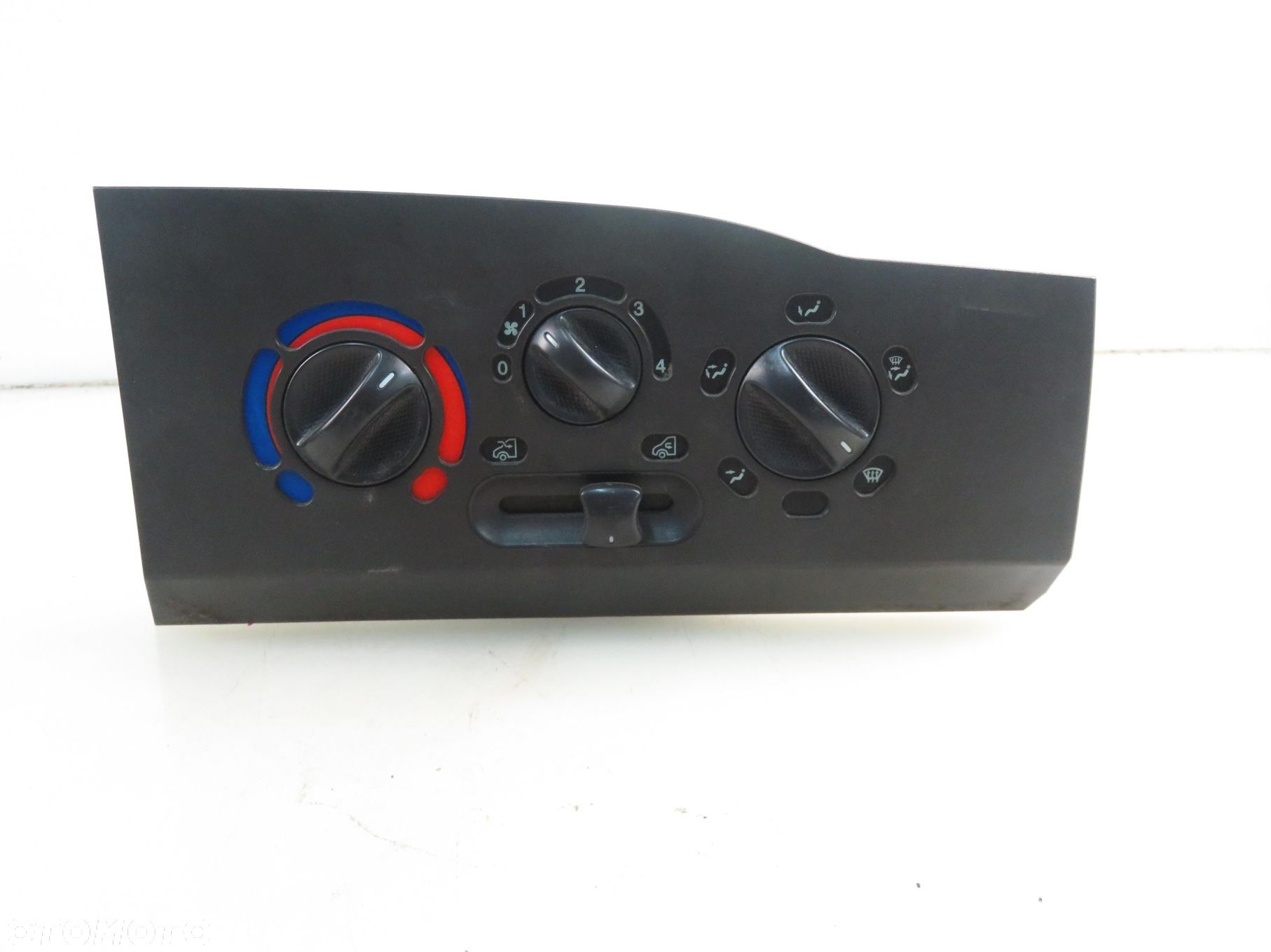 PANEL NAWIEWU IVECO DAILY III 123842800 - 1