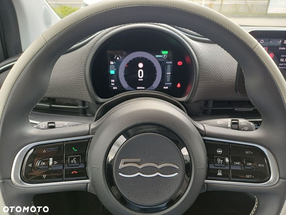Fiat 500e - 33
