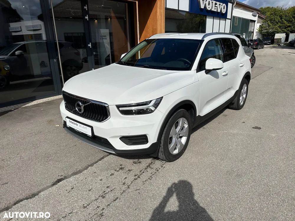 Volvo XC 40 T2 Momentum - 1