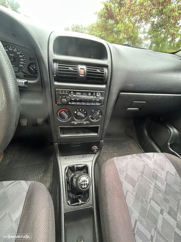 Opel Astra 1.2 Club - 13