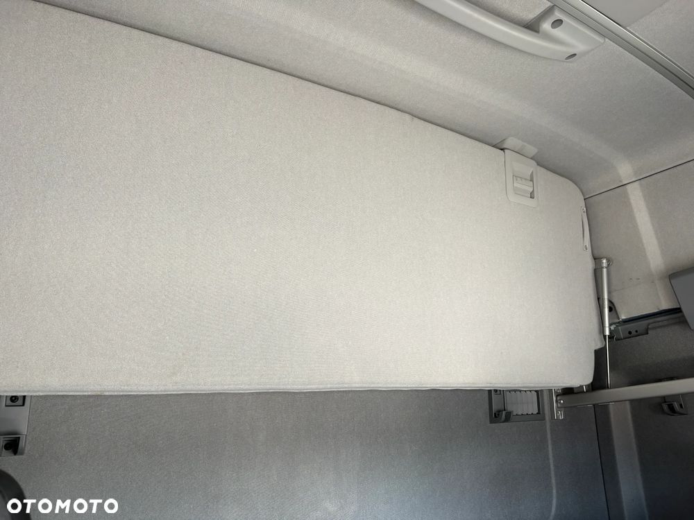 Renault T440 - 25
