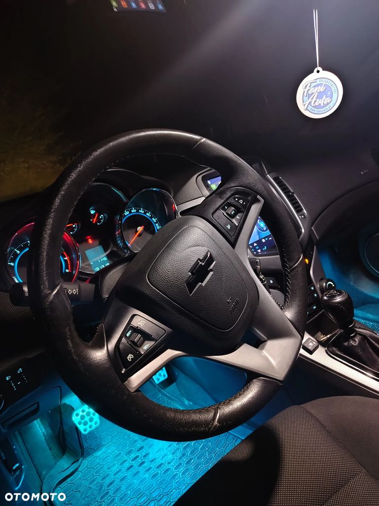 Chevrolet Cruze 1.8 LT+ - 14