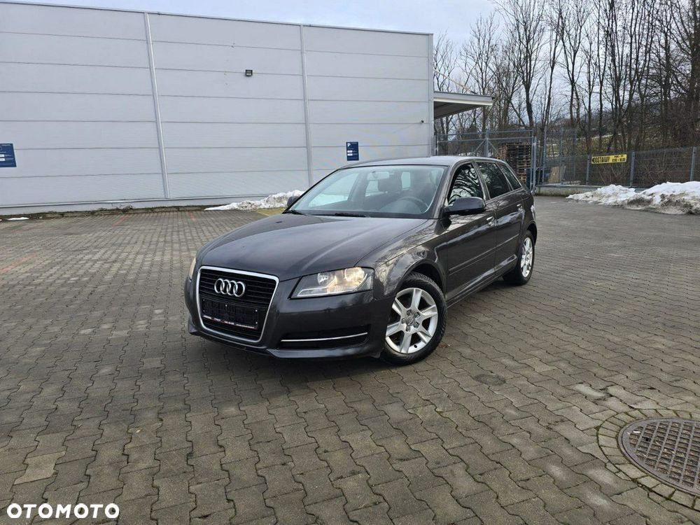 Audi A3 Sportback - 1