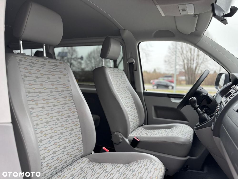 Volkswagen Transporter Caravelle Lang Profi - 15