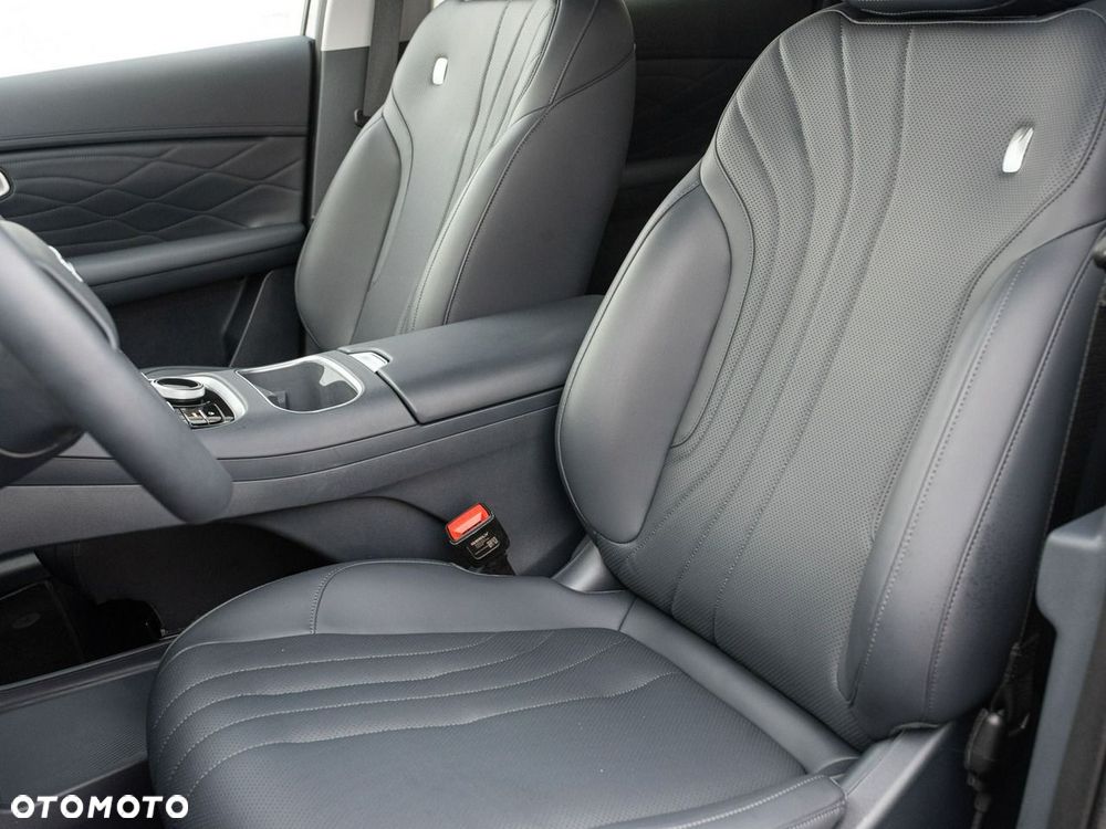 Geely Starray EM-i 1.5 PHEV Pro - 12