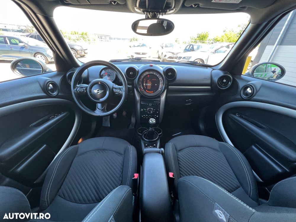 Mini Countryman - 8