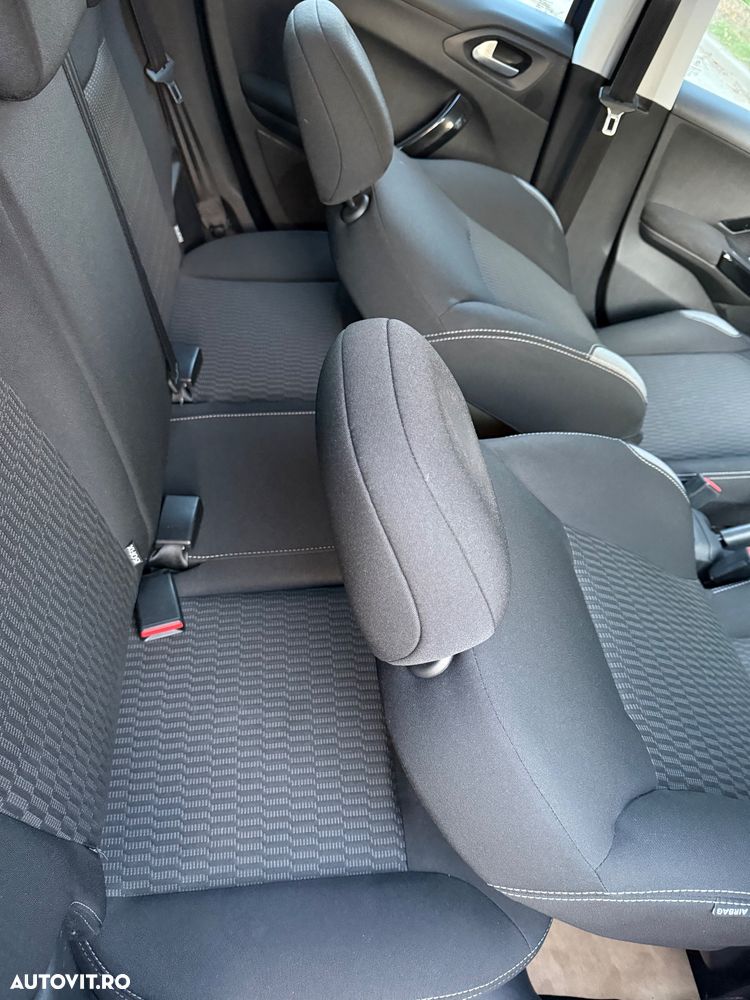 Peugeot 208 PureTech 110 Stop & Start Allure - 11